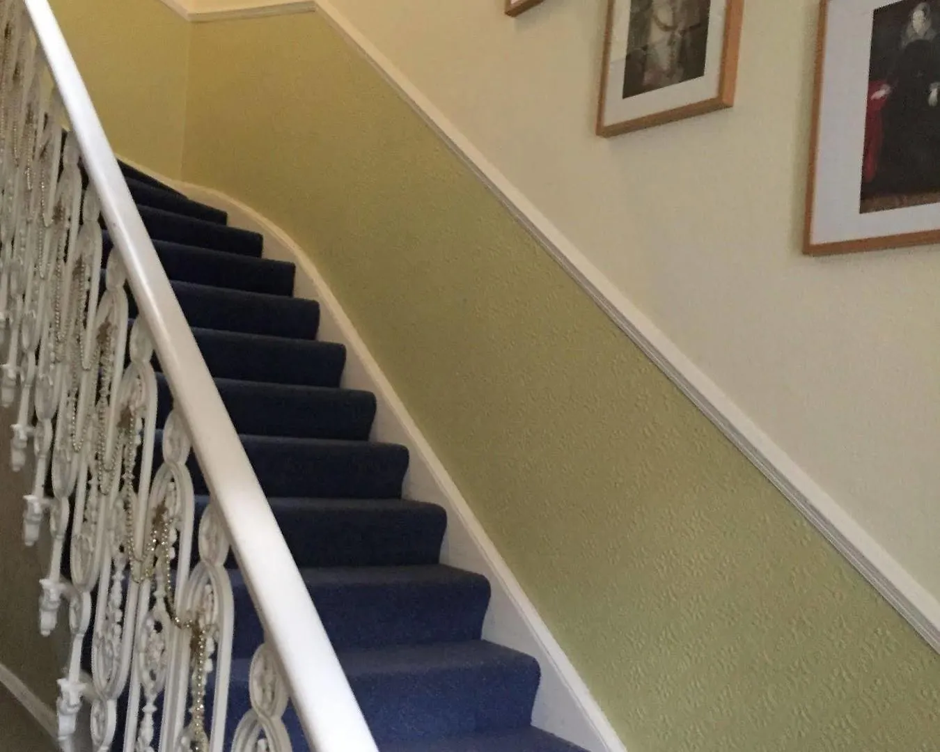 The Thistle House Edinburgh 0*,